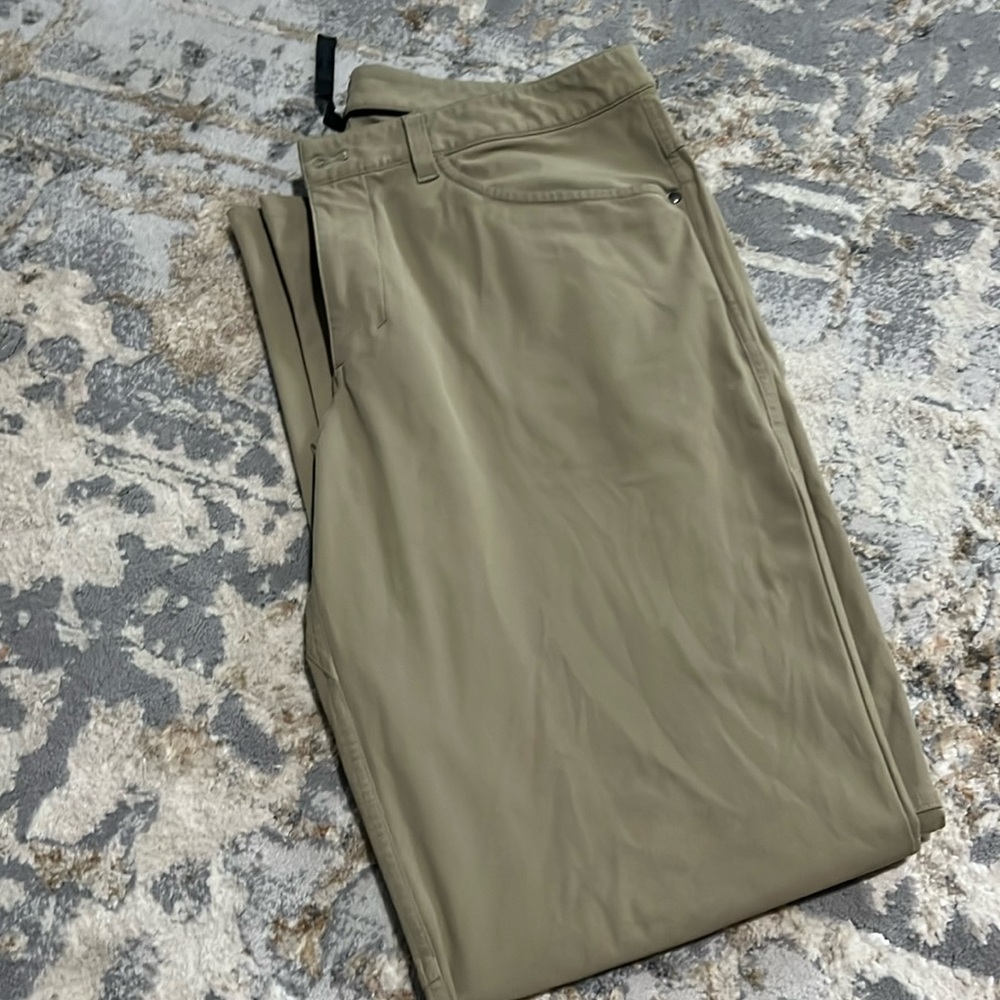 Lululemon pant